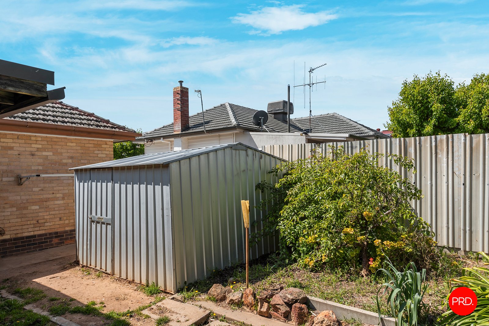 24 Nish Street FLORA HILL 21