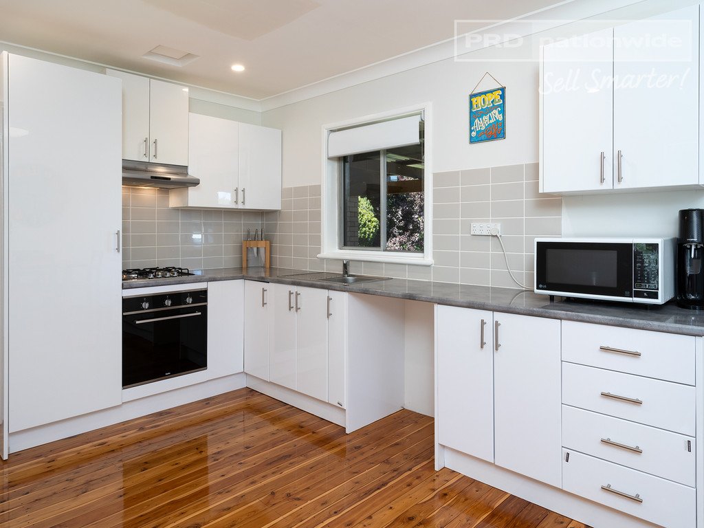 24 Nixon Crescent TOLLAND 4