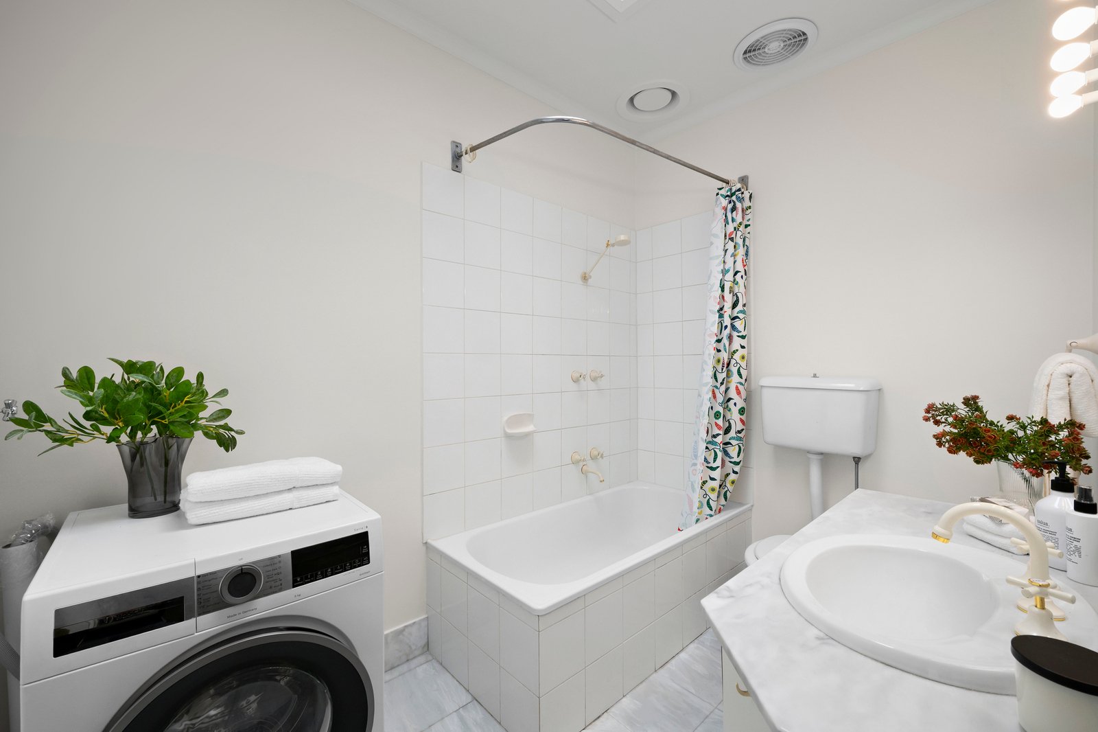 24 Normanby Place, Windsor, 3181