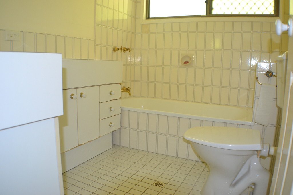 24 Nyora Street EVERTON HILLS 8