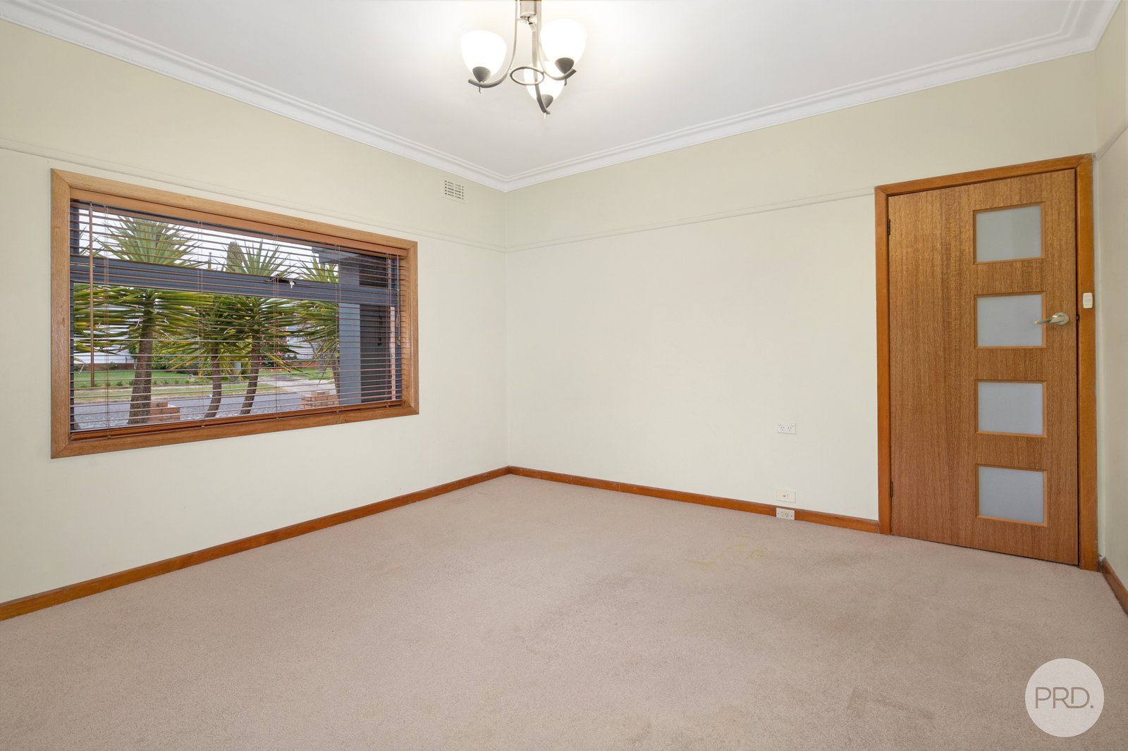 24 Oak Street WENDOUREE 4