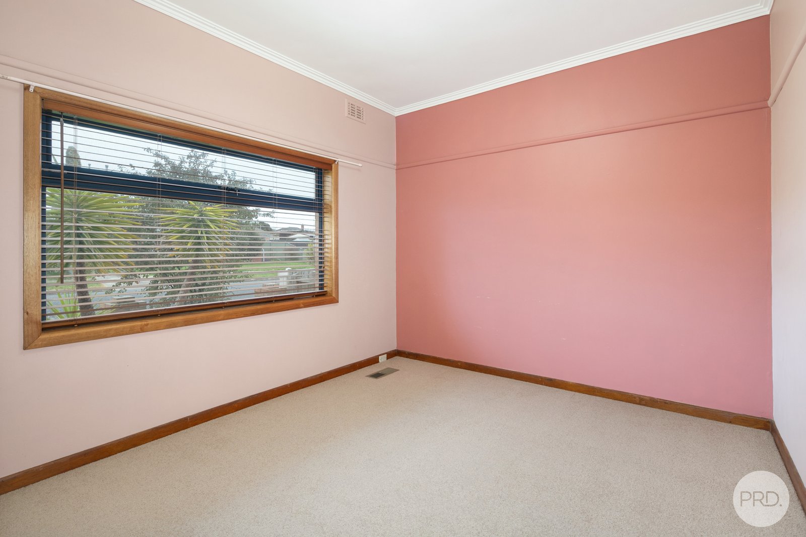 24 Oak Street WENDOUREE 5