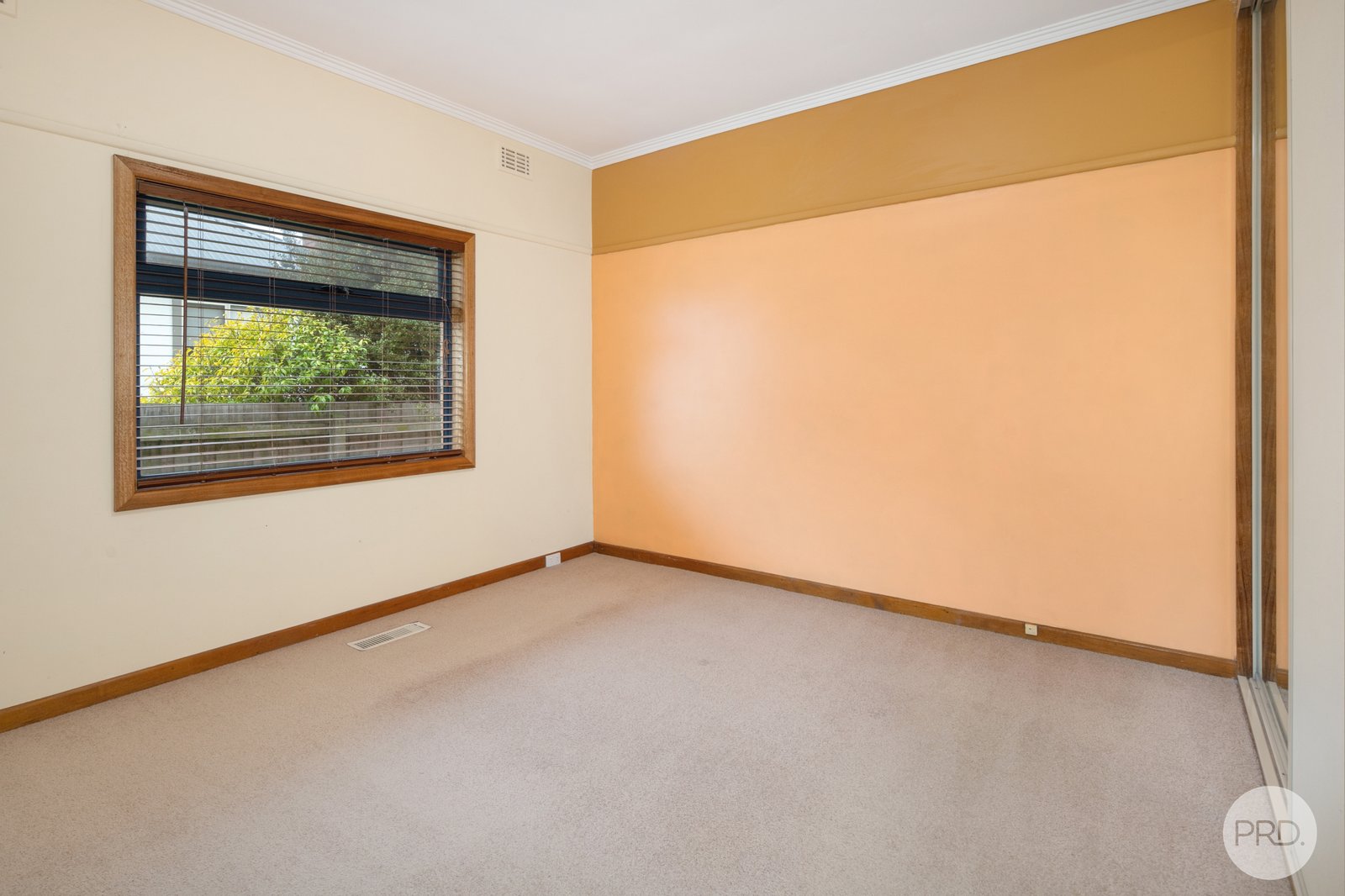 24 Oak Street WENDOUREE 8