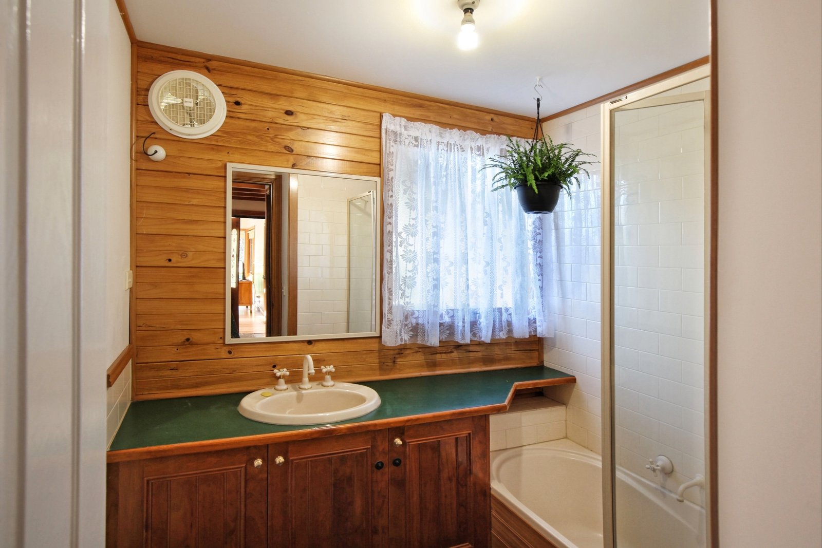 Real Estate and Property in 24 Owen Street, Woodend, VIC