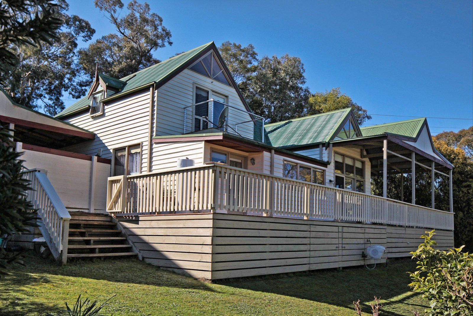 Real Estate and Property in 24 Owen Street, Woodend, VIC