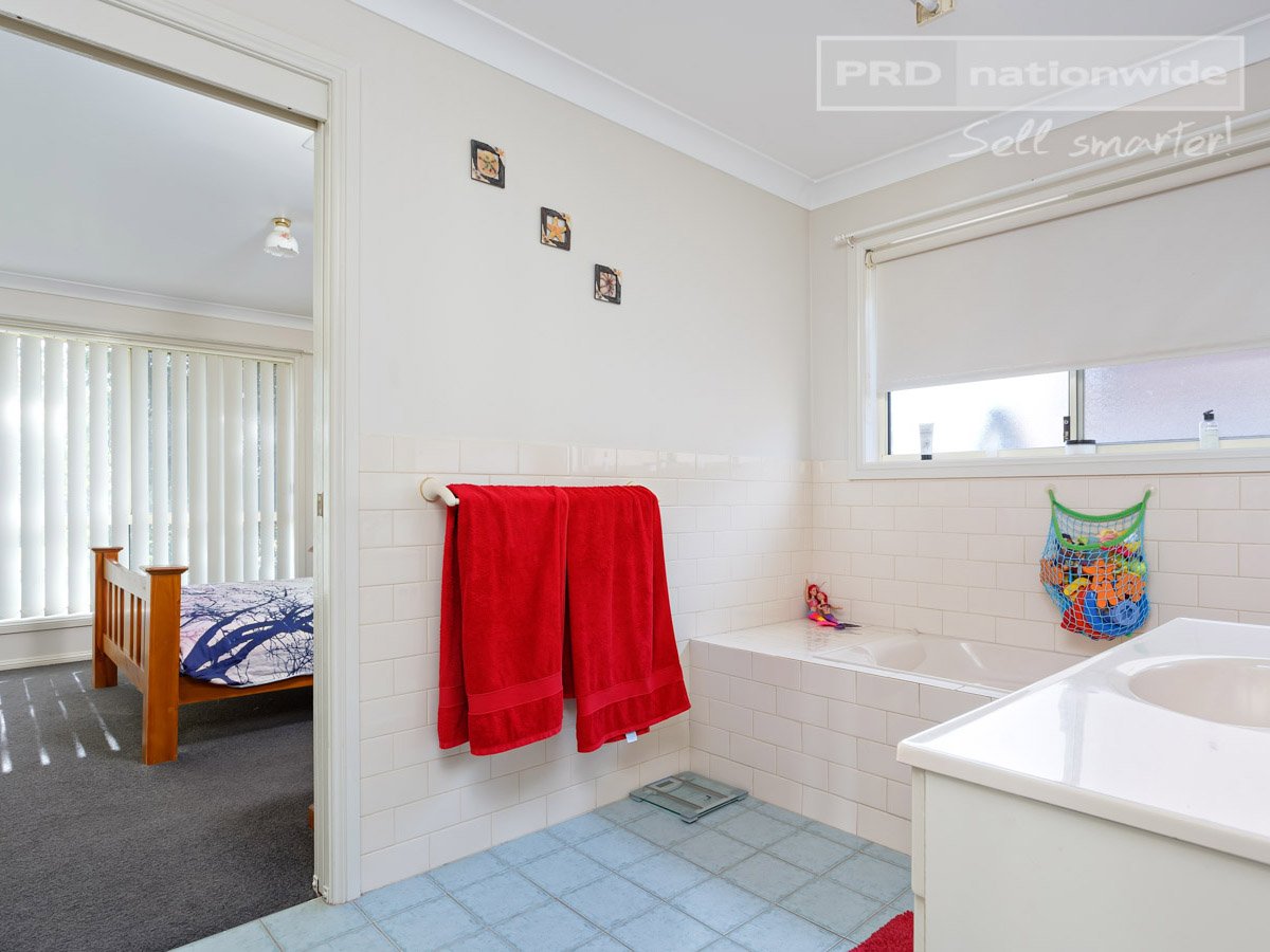 24 Paldi Crescent GLENFIELD PARK 8