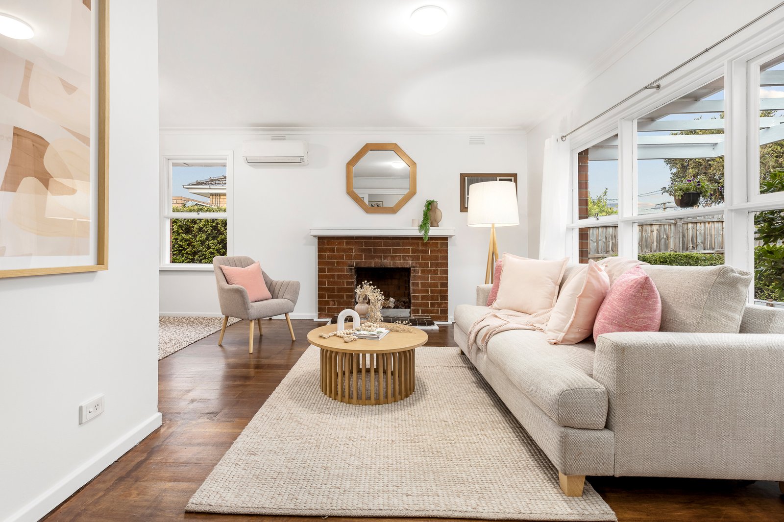 Gallery: 24 Panorama Avenue