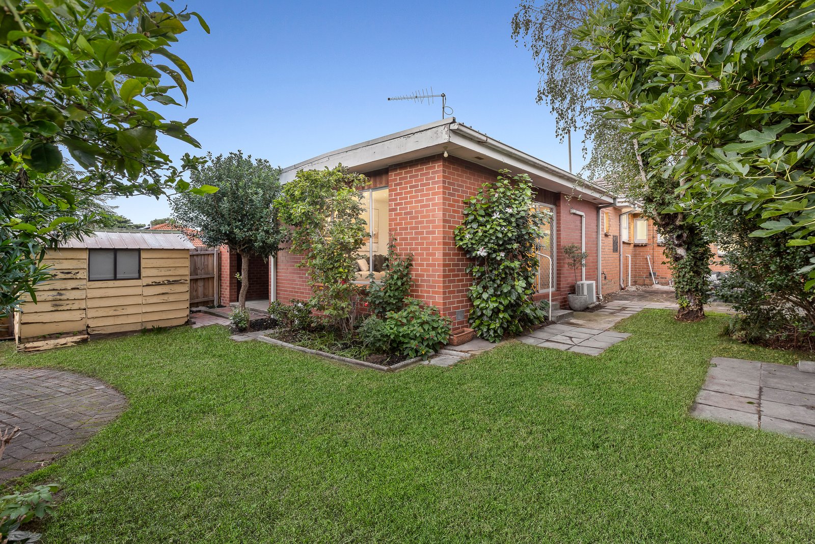 Gallery: 24 Panorama Avenue