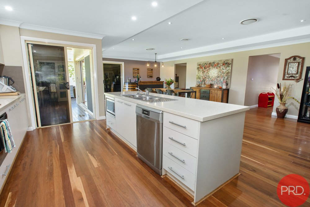 24 Paperbark Parade ABERGLASSLYN 4