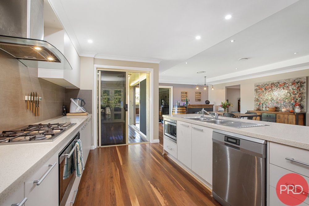 24 Paperbark Parade ABERGLASSLYN 17