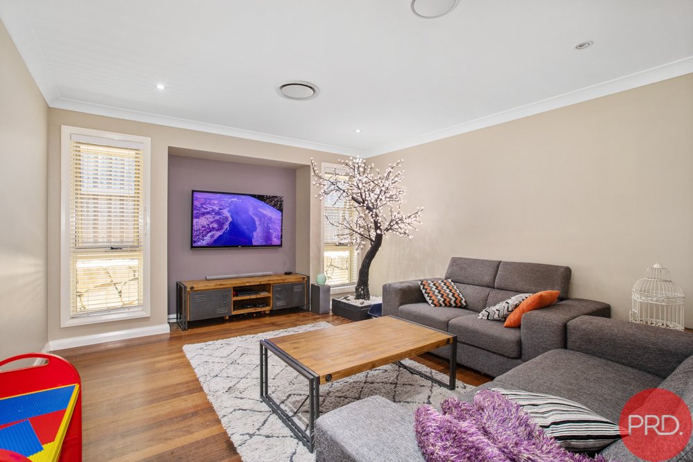 24 Paperbark Parade ABERGLASSLYN 22