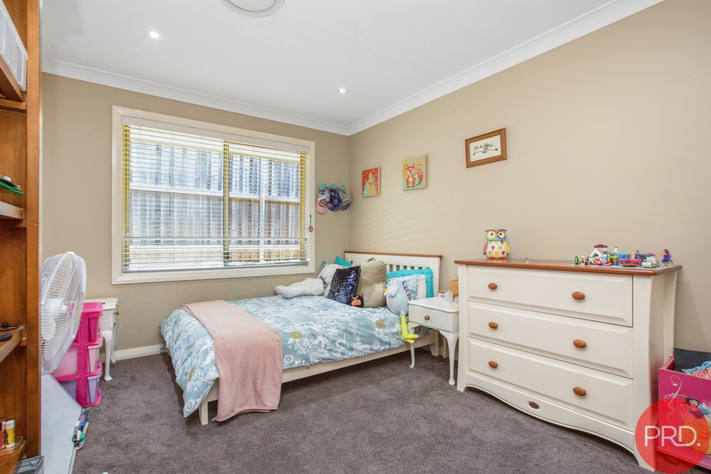 24 Paperbark Parade ABERGLASSLYN 23