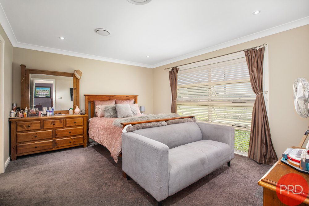 24 Paperbark Parade ABERGLASSLYN 24