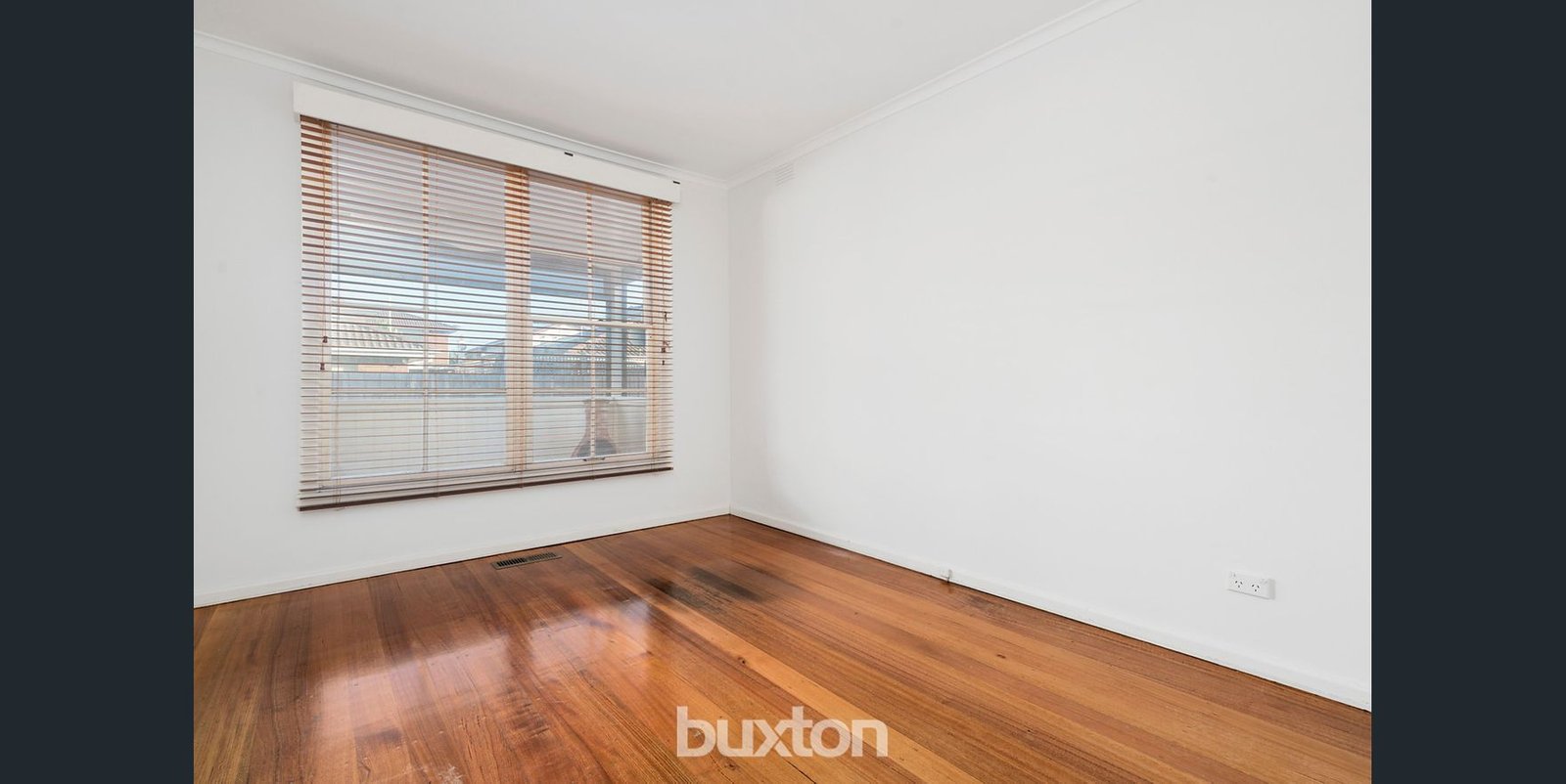 Gallery: 2/4 Parkers Road