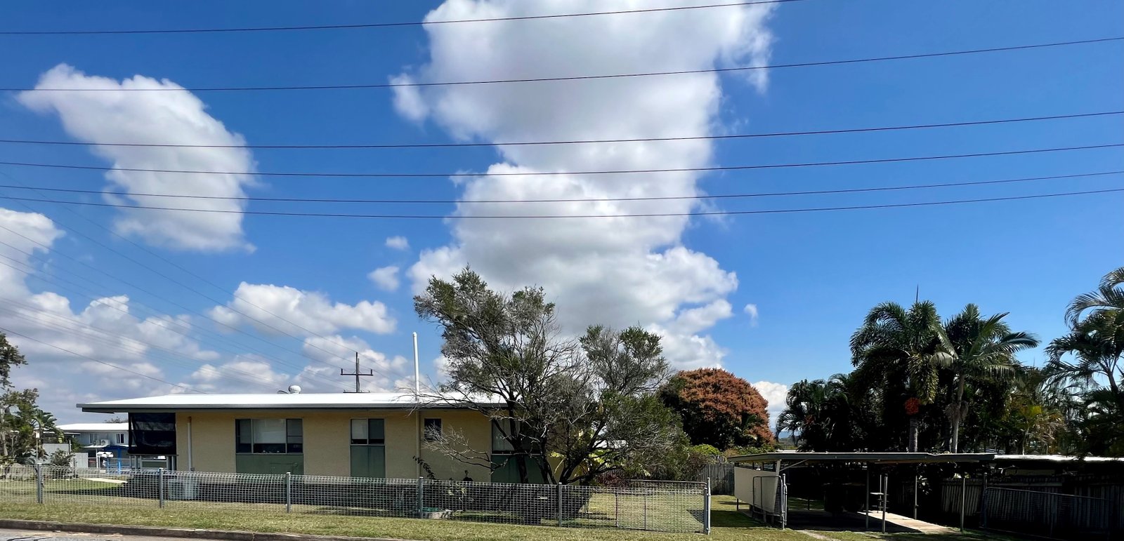 24 Paterson Street WEST GLADSTONE 2