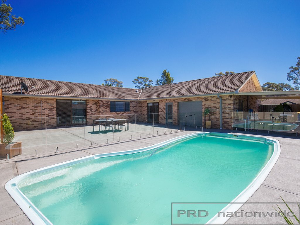 24 Pepler Place THORNTON 2