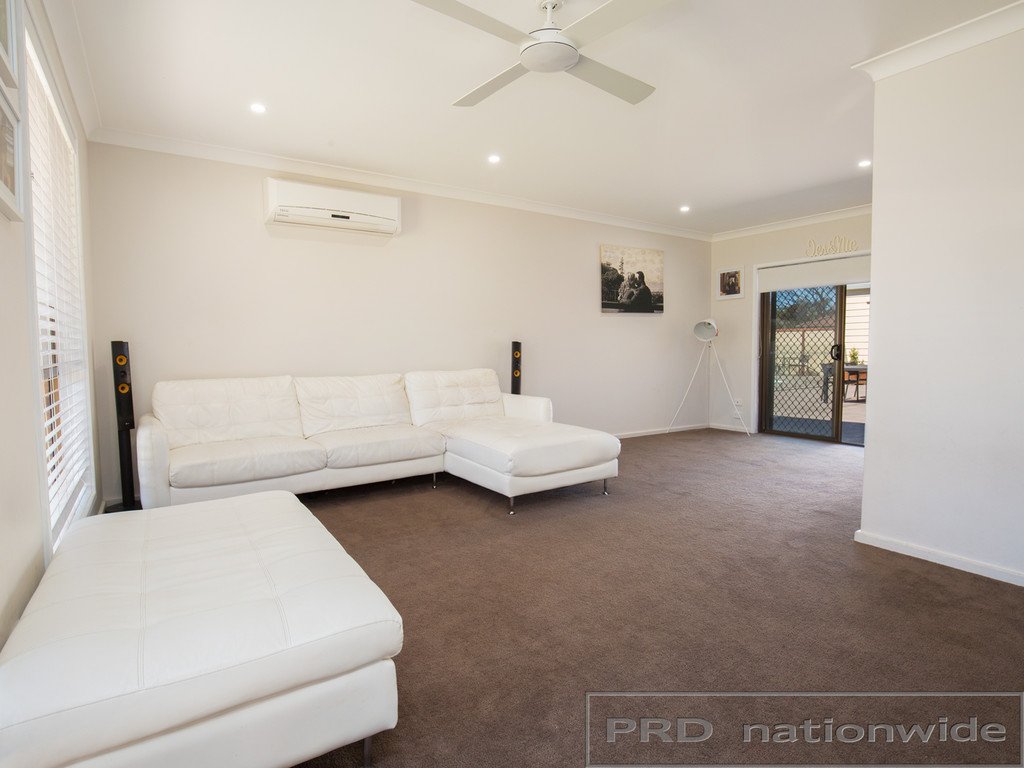 24 Pepler Place THORNTON 8