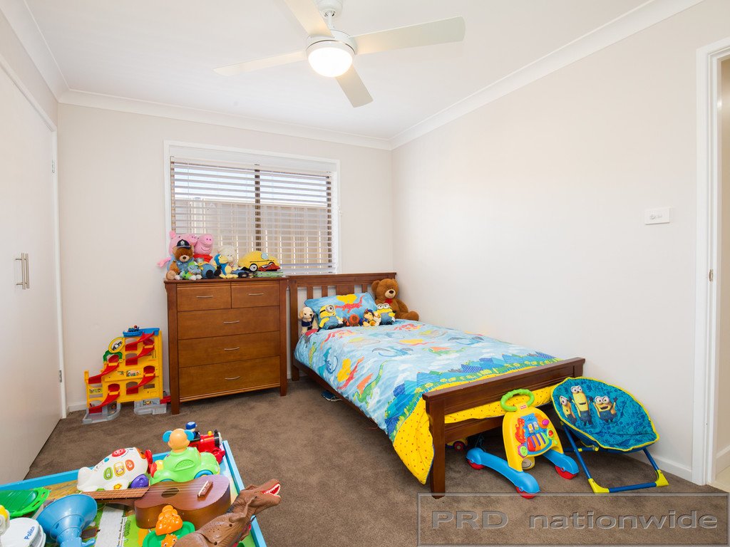 24 Pepler Place THORNTON 18