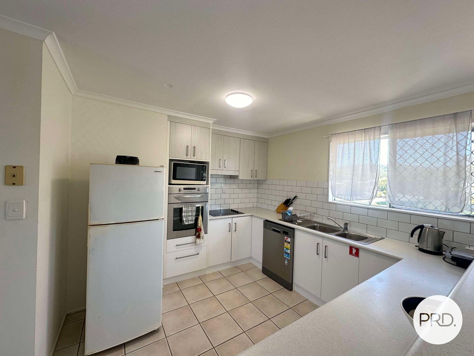 2/4 Pittsbay Crescent BOYNE ISLAND 5