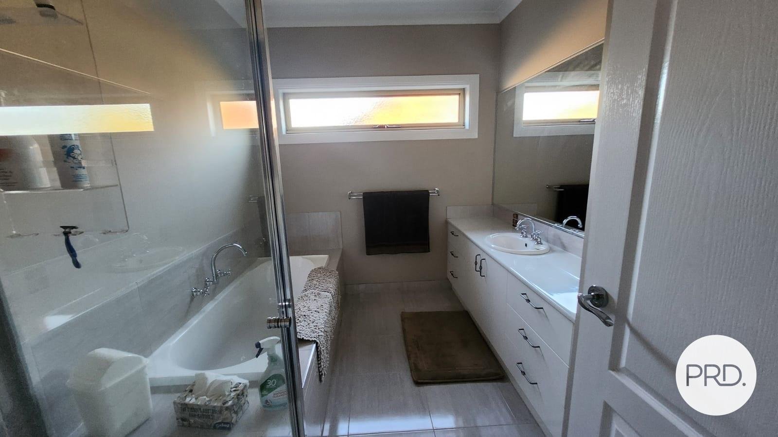 24 Plover Drive KIALLA 8