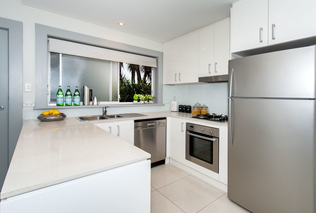 2/4 Portland Crescent MAROUBRA 2