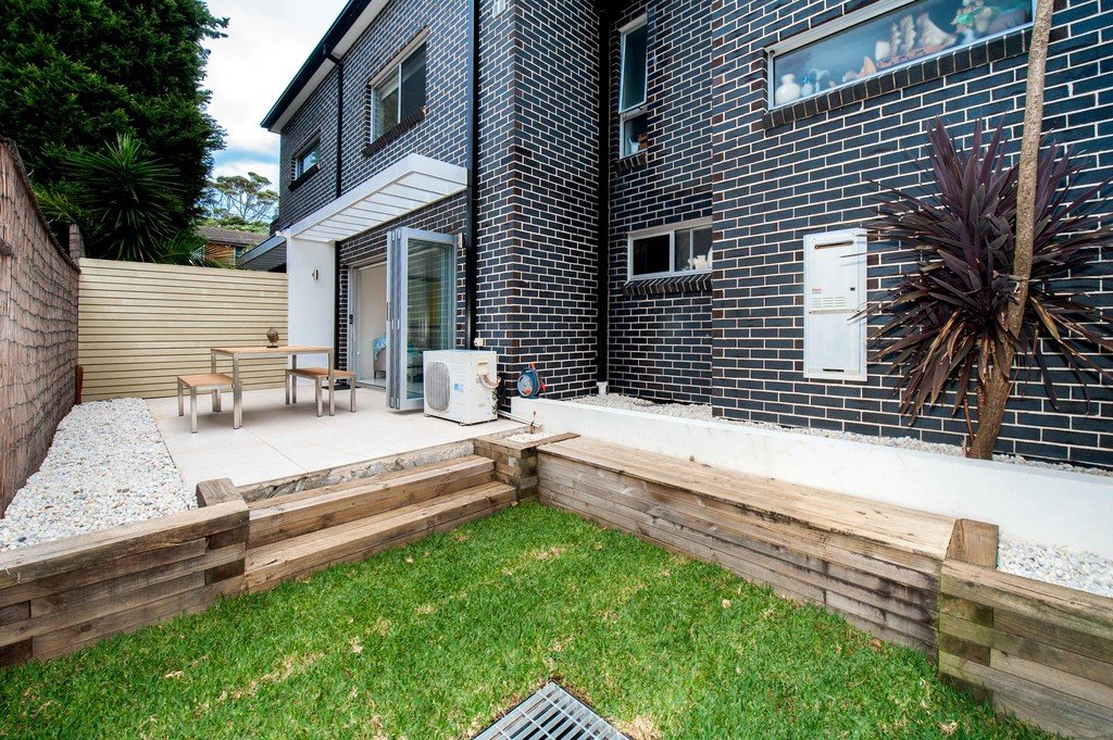 2/4 Portland Crescent MAROUBRA 5