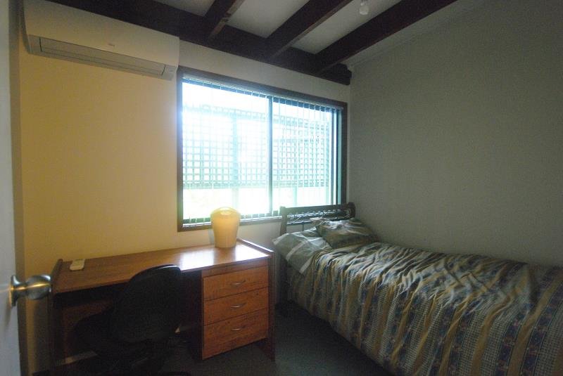 24 Pugsley Avenue ESTELLA 5