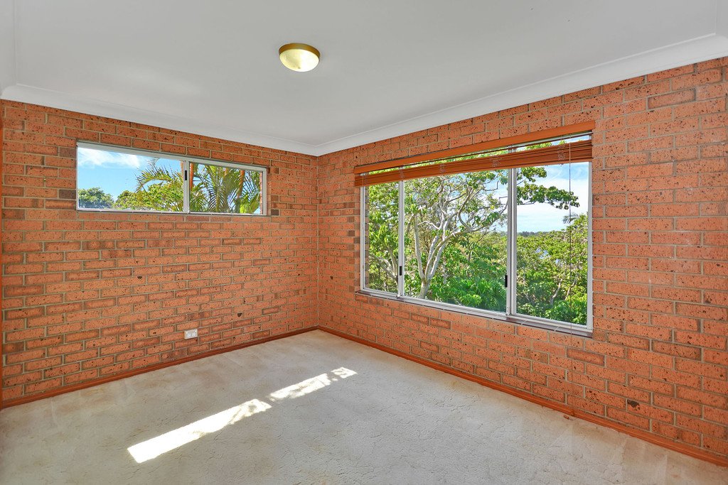 2/4 Quirk Place KINGSCLIFF 8