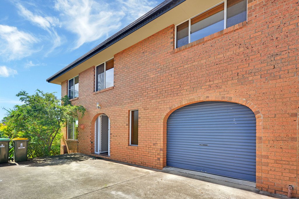 2/4 Quirk Place KINGSCLIFF 9