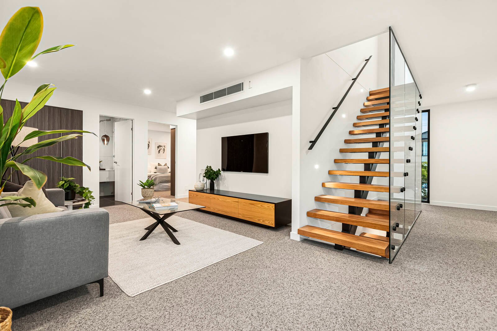 Real Estate and Property in 24 Rae Street, Templestowe Lower, VIC