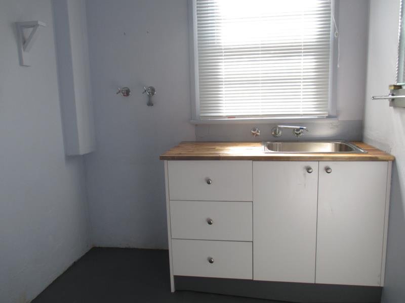 24 Raglan Street TAMWORTH 6
