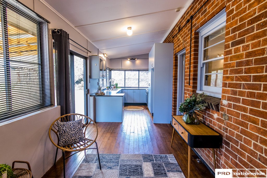 24 Raglan Street TAMWORTH 16