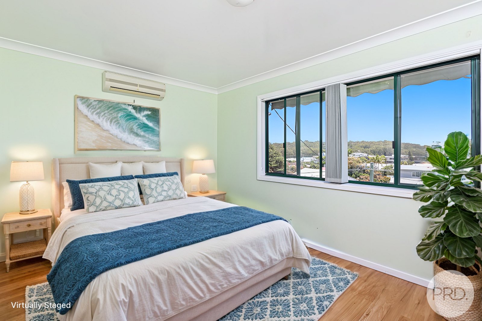 24 Randall Drive SALAMANDER BAY 8