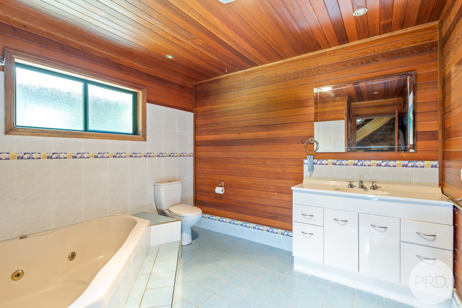 24 Randall Drive SALAMANDER BAY 10