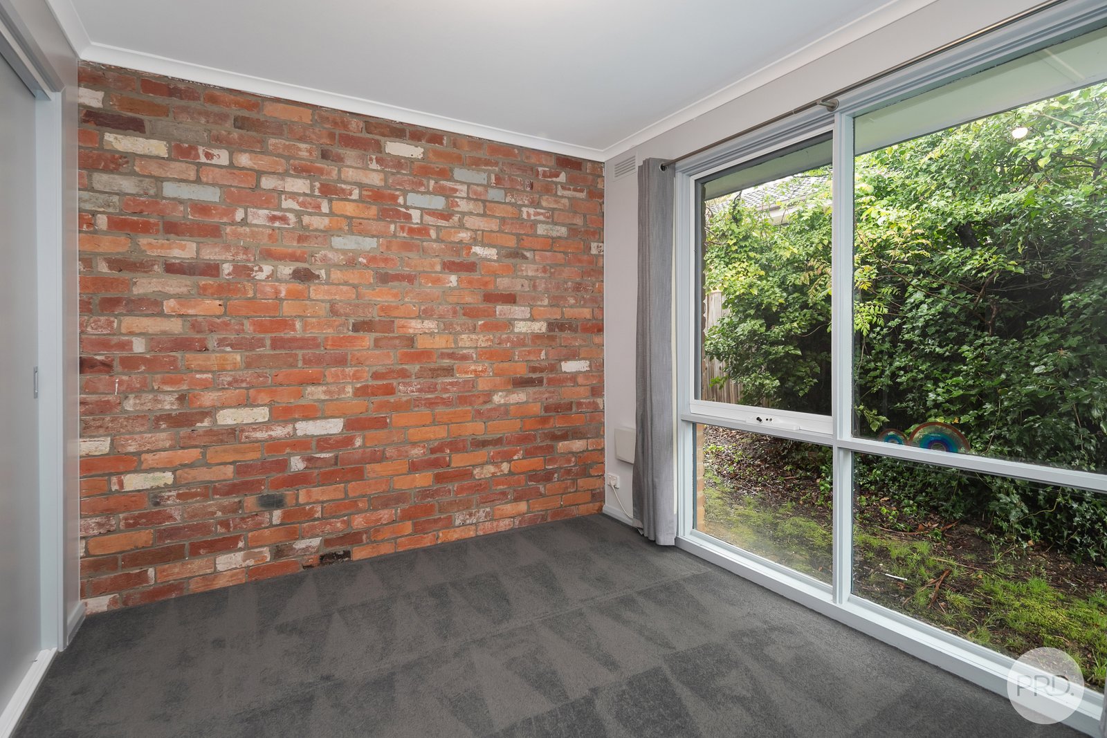 2/4 Rathkeale Avenue MOUNT HELEN 7