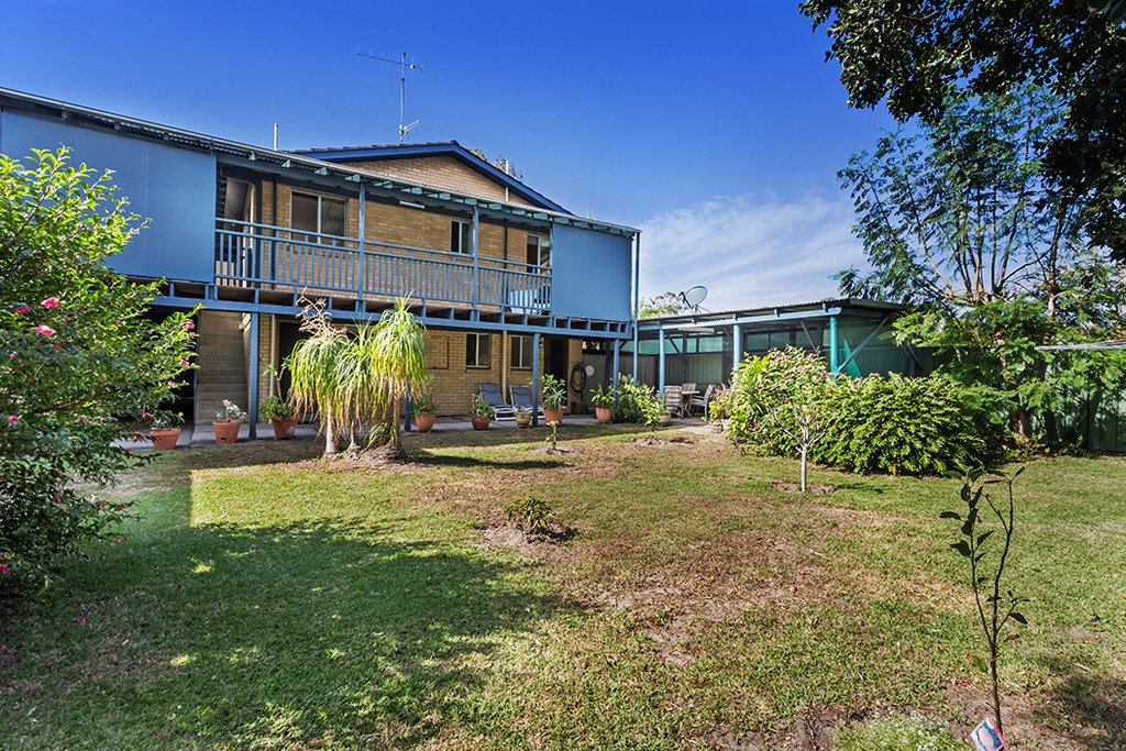 24 Rigney Street SHOAL BAY 4