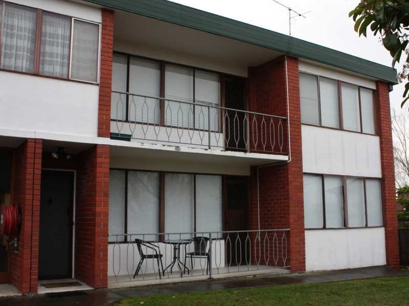 2/4 Riverway Road MONTROSE 1