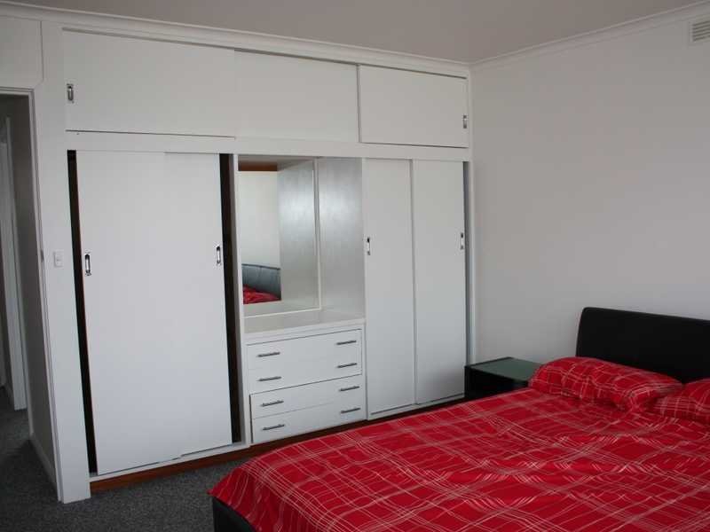 2/4 Riverway Road MONTROSE 8