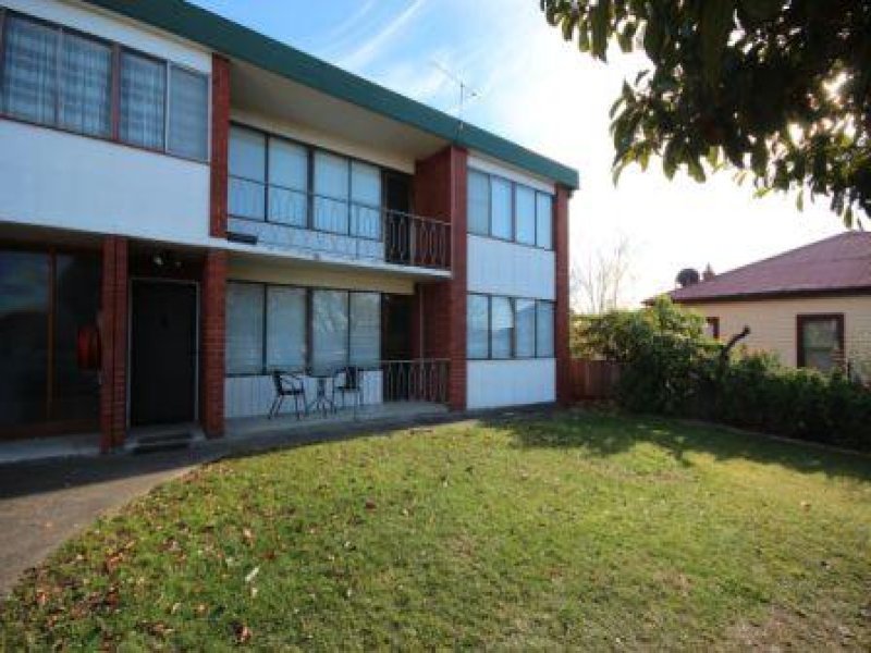 2/4 Riverway Road MONTROSE 1