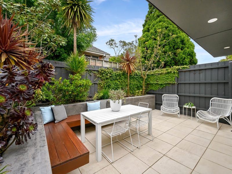 Real Estate and Property in 24 Road, St Kilda East, VIC