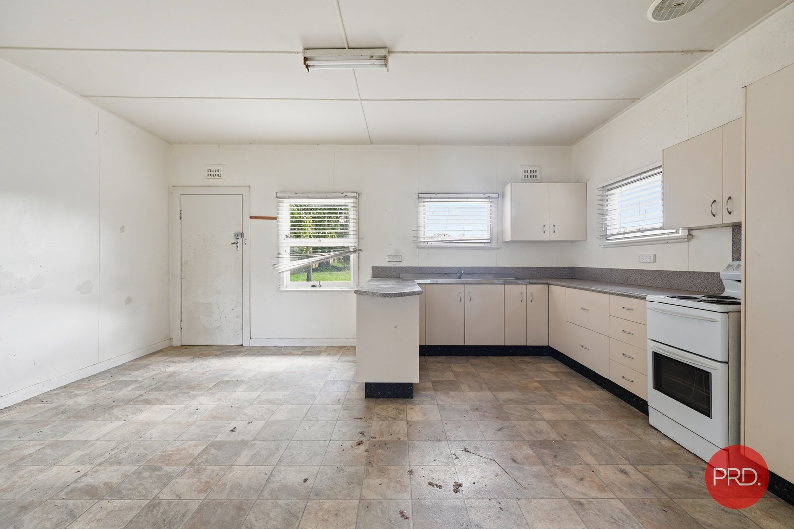 24 Robin Street COFFS HARBOUR 11
