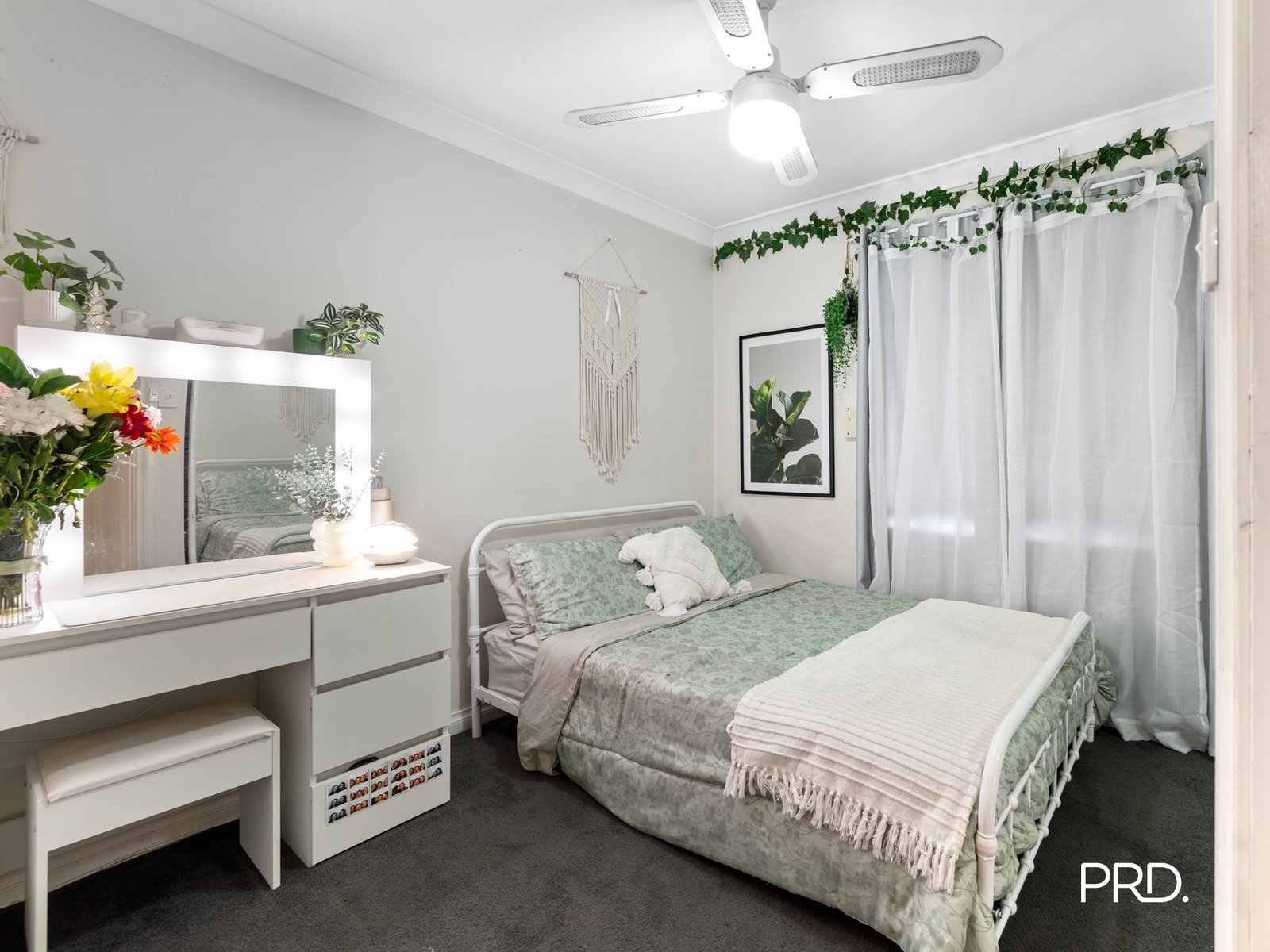 24 Rochford Street ST CLAIR 9