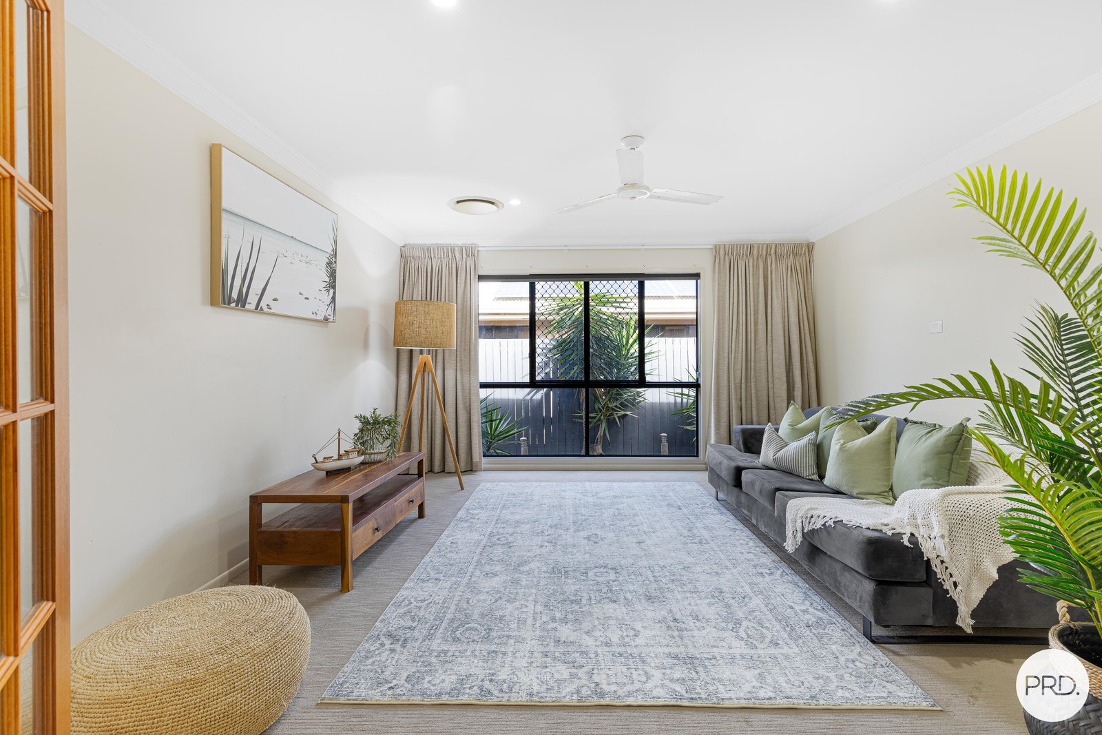 24 Royal Boulevard GLENELLA 2