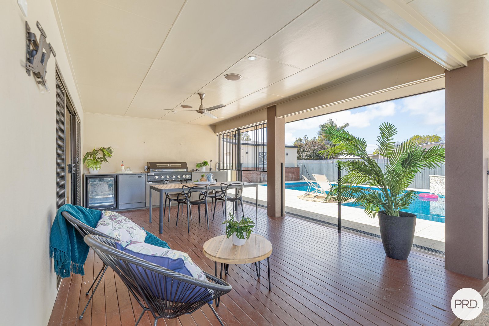 24 Royal Boulevard GLENELLA 18