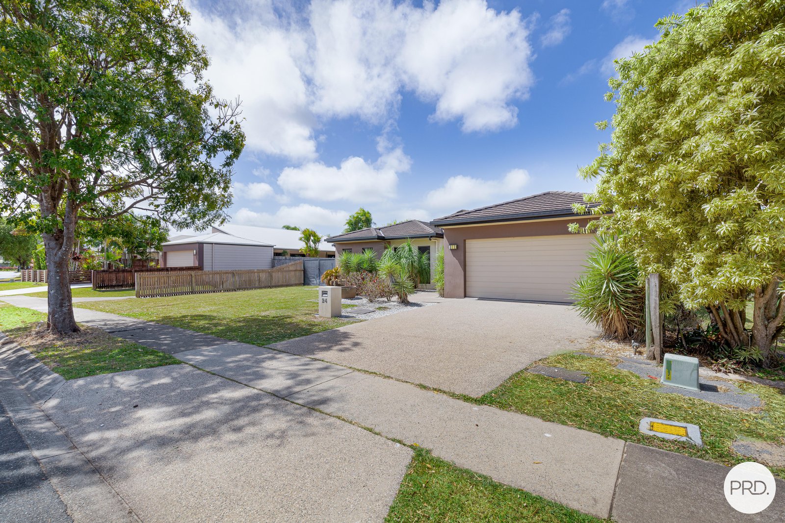 24 Royal Boulevard GLENELLA 22