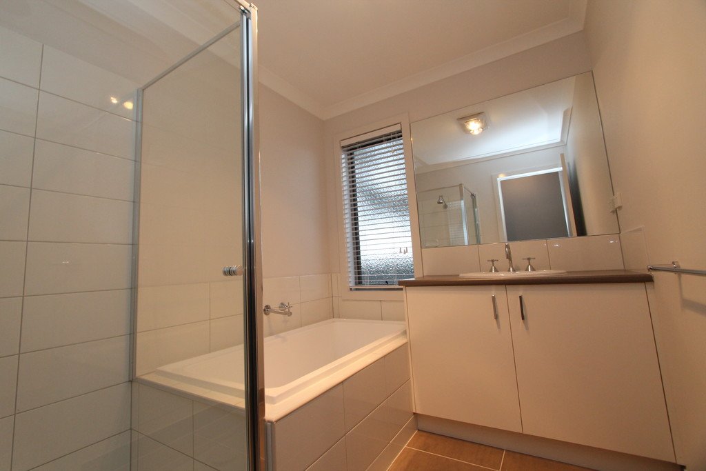 24 Royale Street DELACOMBE 8