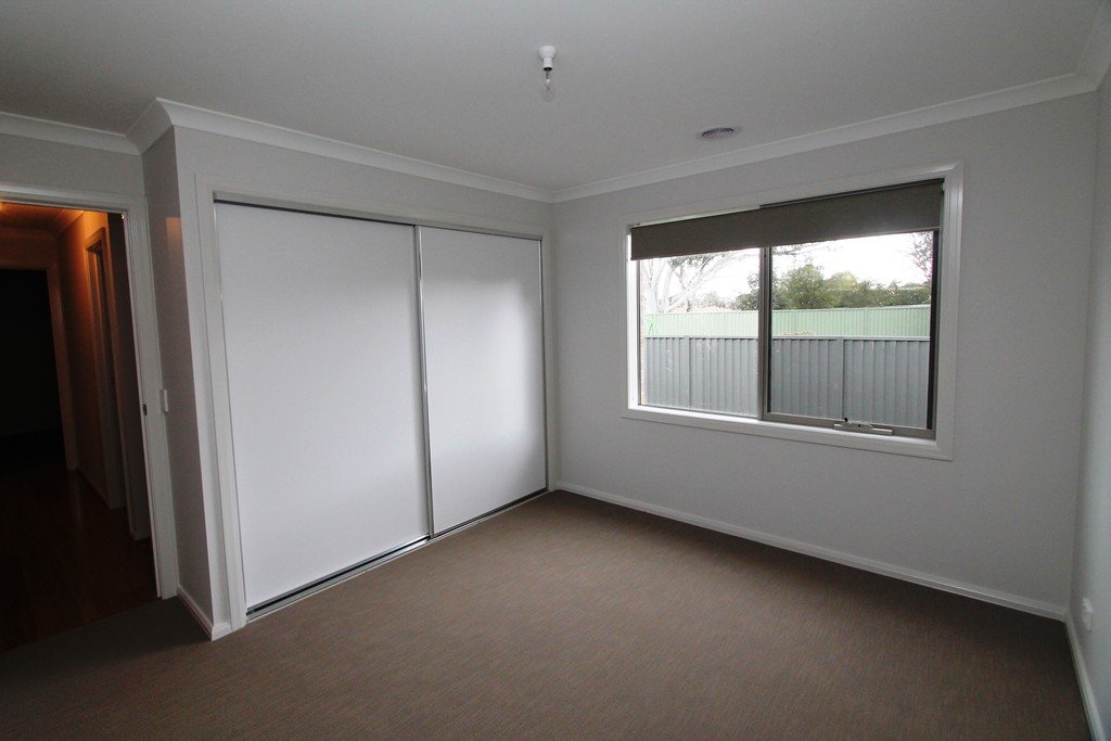 24 Royale Street DELACOMBE 9