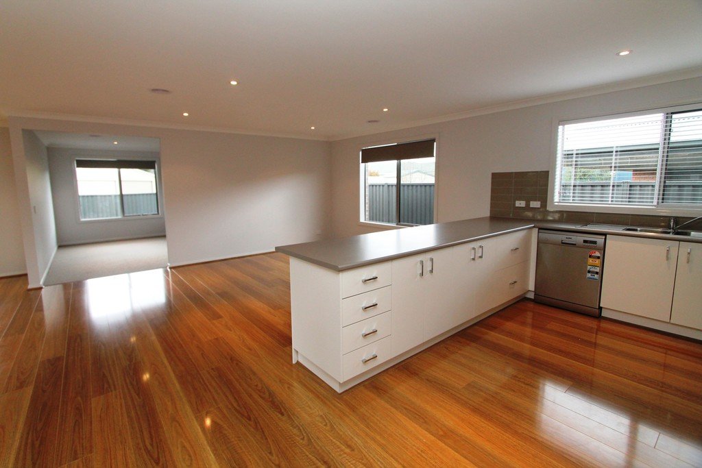 24 Royale Street DELACOMBE 11