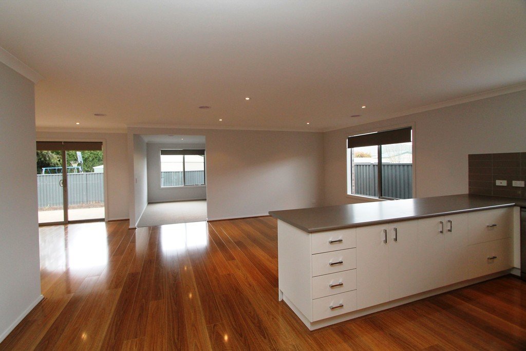 24 Royale Street DELACOMBE 13