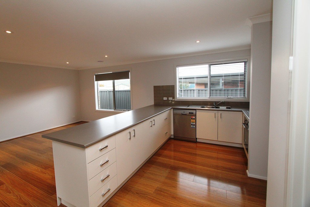 24 Royale Street DELACOMBE 16